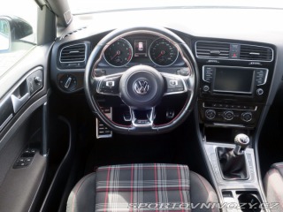 Volkswagen Golf 7 GTi 162kW - Manuál, Dyn 2015