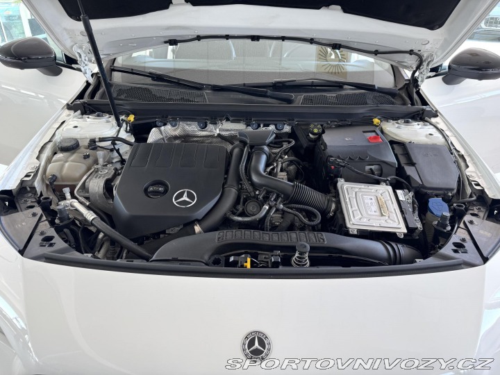 Mercedes-Benz CLA 200 Aut 120kW*AMG*MAX.VÝB 2020