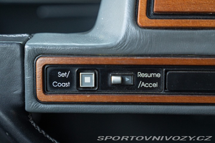 Ostatní značky Ostatní modely Cadillac SEVILLE 4.5 V8 1988
