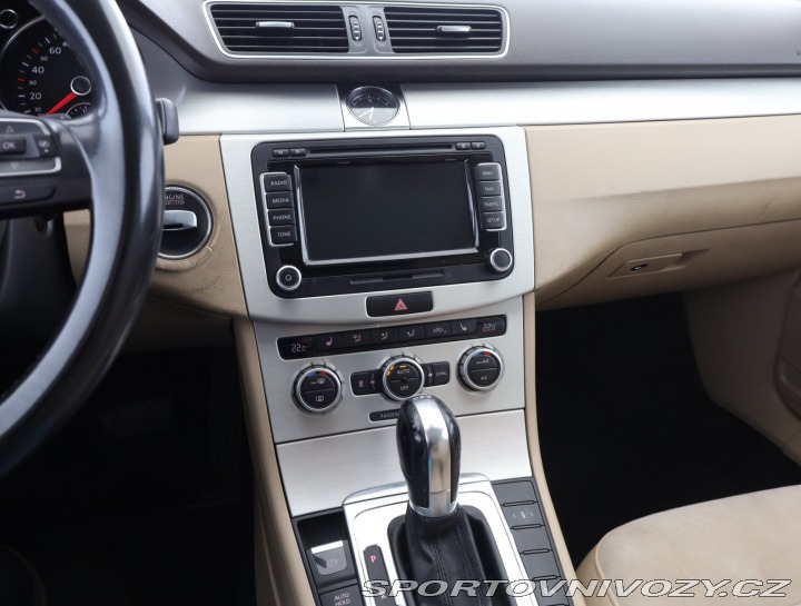 Volkswagen Ostatní modely Passat Highline 3.6 V6 2012