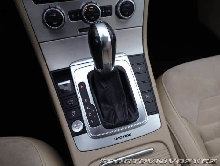 Volkswagen Ostatní modely Passat Highline 3.6 V6 2012