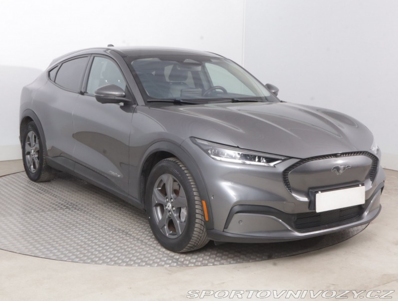 Ford Mustang Mach-E Standard Range RW