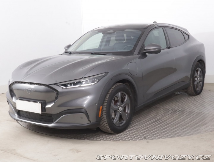 Ford Mustang Mach-E Standard Range RW 2021