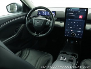 Ford Mustang Mach-E Standard Range RW 2021
