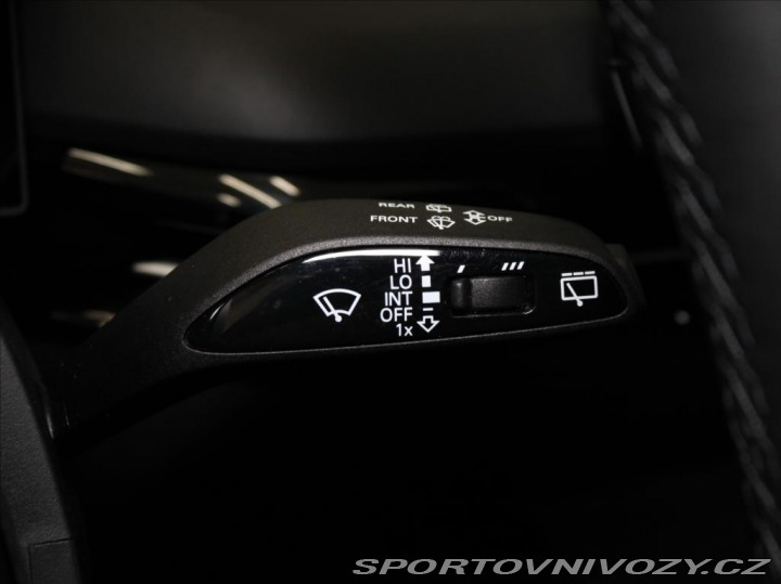 MG Ostatní modely MG4 0,0 77kWh Exclusive 28tkm 2025