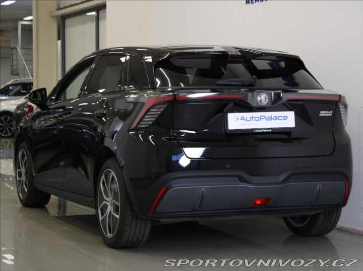 MG Ostatní modely MG4 0,0 77kWh Exclusive Výpro 2025