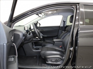 MG Ostatní modely MG4 0,0 77kWh Exclusive 28tkm 2025