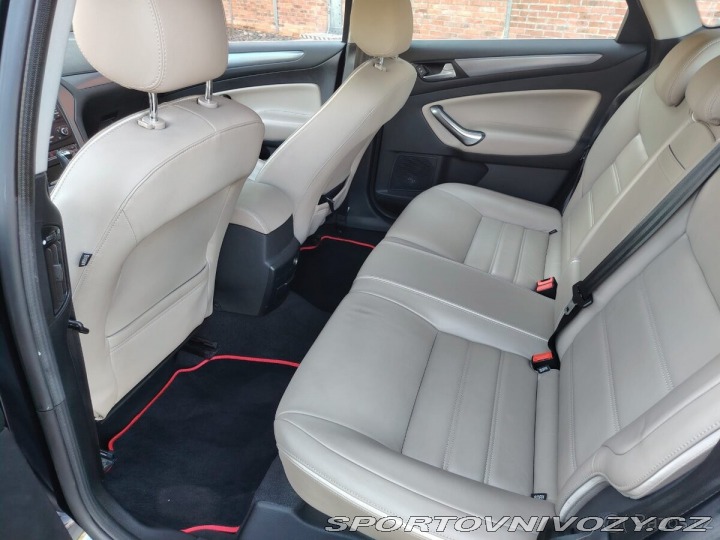 Ford Mondeo ST 2,0 benzín ecoboost 176 2011