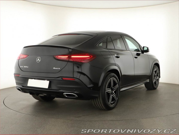 Mercedes-Benz Ostatní modely GLE 300 d 4MATIC, AMG, VZDUCH 2025