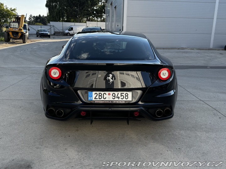 Ferrari FF  2012