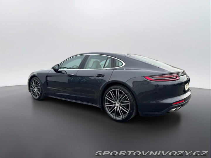 Porsche Panamera 4S 2016