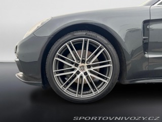 Porsche Panamera 4S 2016
