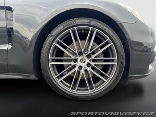 Porsche Panamera 4S 2016