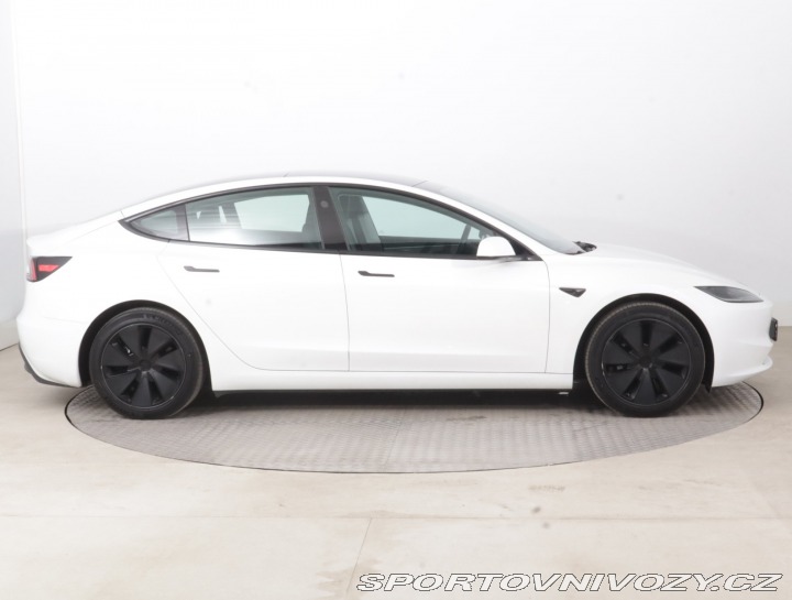 Tesla Model 3 Standard Range LFP 2023