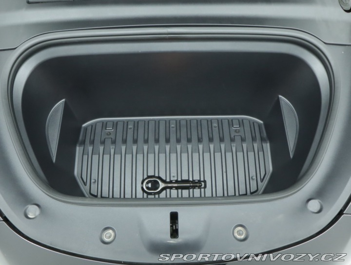 Tesla Model Y Long Range AWD 79kWh 2022
