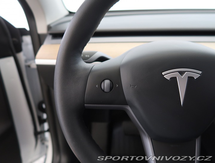 Tesla Model Y . Long Range AWD 79kWh 2022