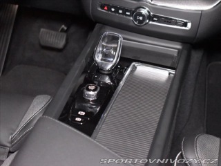 Volvo Ostatní modely XC60 2,0 T8 AWD Ultra Black ed 2025