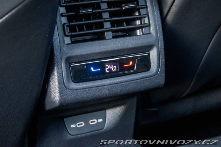 Volkswagen Golf 2.0 TSI 333k R Performan 2023