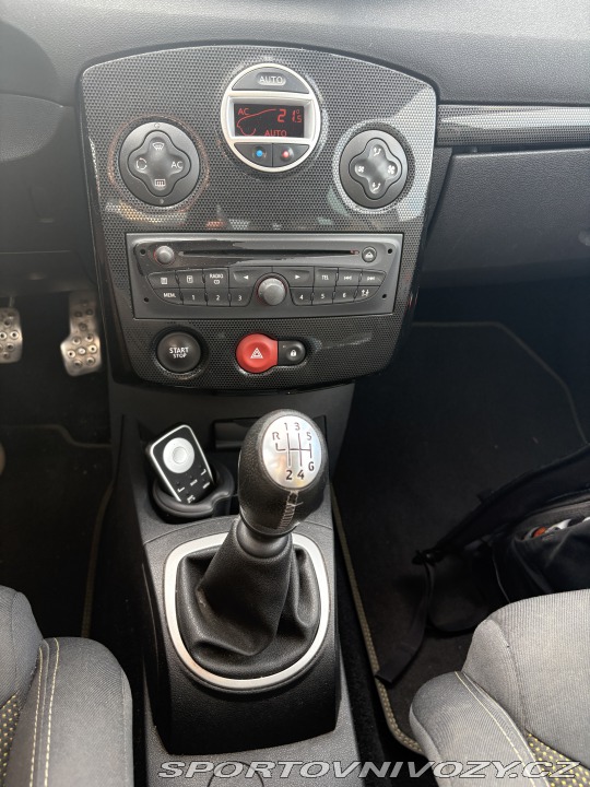 Renault Clio Sport Cup RS 3 SAMOSVOR RECARO 2010