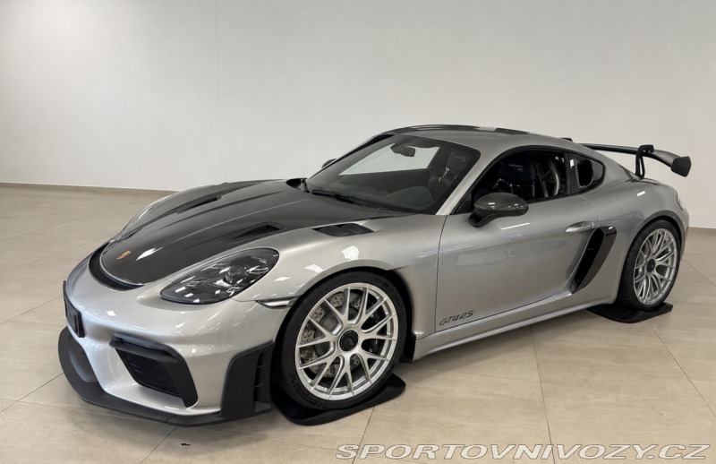 Porsche 718 Cayman GT4 RS