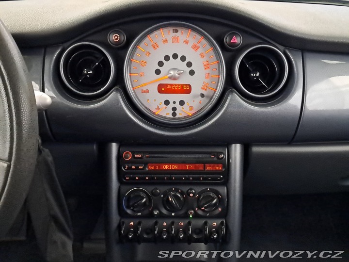 Mini One One 2004