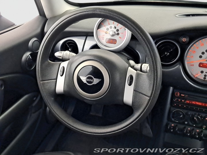 Mini One One 2004
