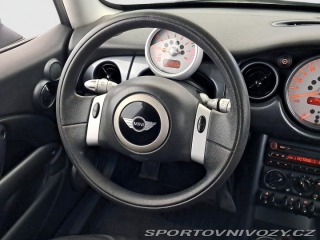 Mini One One 2004