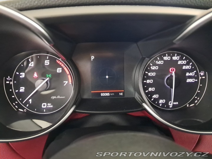 Alfa Romeo Giulia 2.0 Turbo 2017