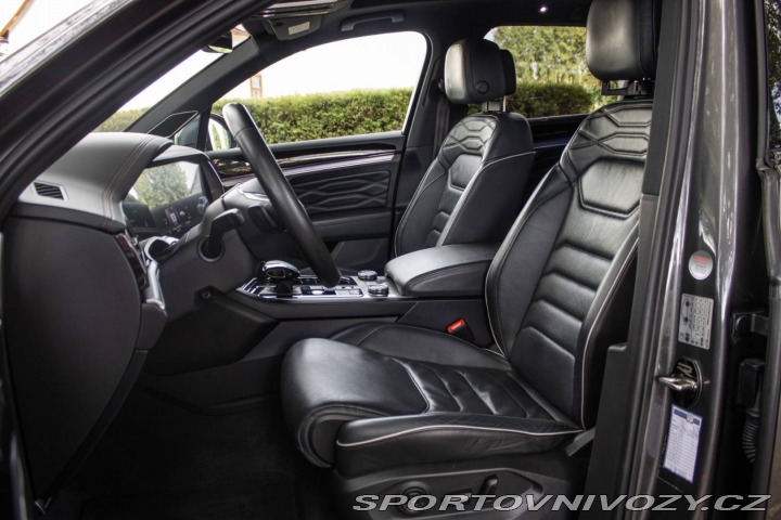Volkswagen Ostatní modely Touareg R-Line ONE Million 4Moti 2020