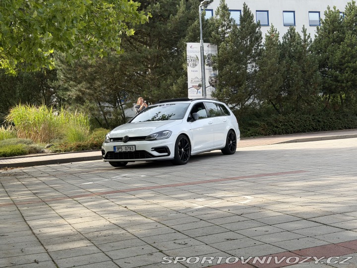 Volkswagen Golf  2020