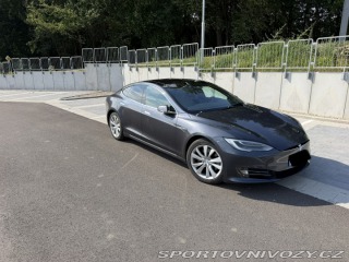 Tesla Model S 2016