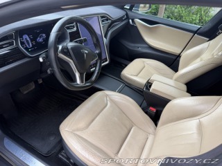 Tesla Model S 2016