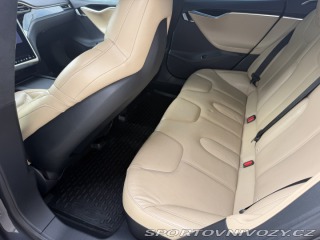 Tesla Model S 2016