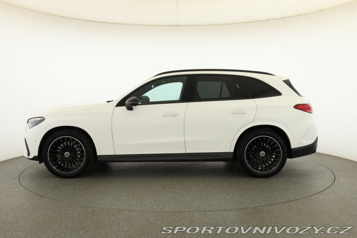 Mercedes-Benz Ostatní modely GLC AMG Line GLC 200 4MATIC 2025