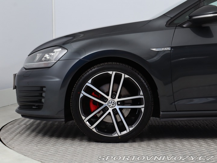 Volkswagen Golf 2.0 TDI GTD 2015