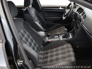 Volkswagen Golf 2.0 TDI GTD 2015