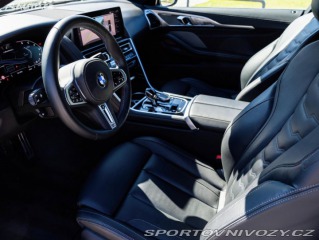 BMW 8 M850i 2025