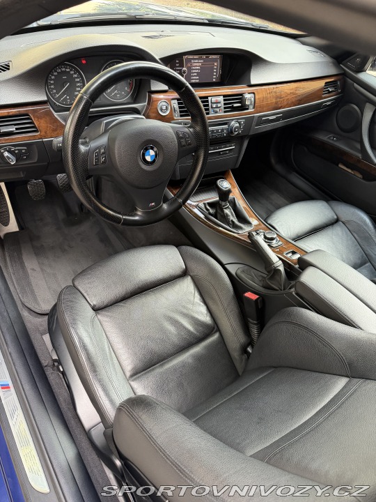 BMW 3 325i e93 2011