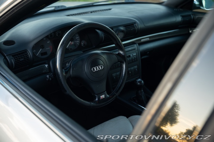 Audi S4  2000