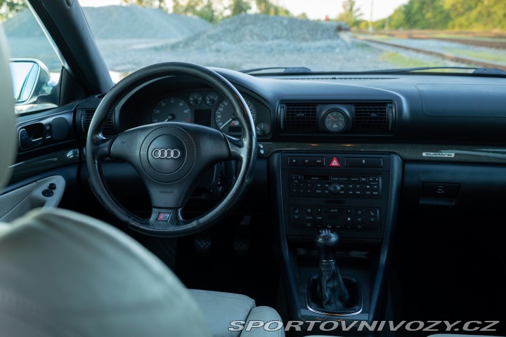 Audi S4  2000