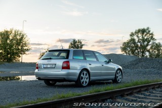 Audi S4  2000