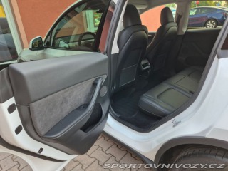 Tesla Model Y Standard plus RWD 220kW D 2023