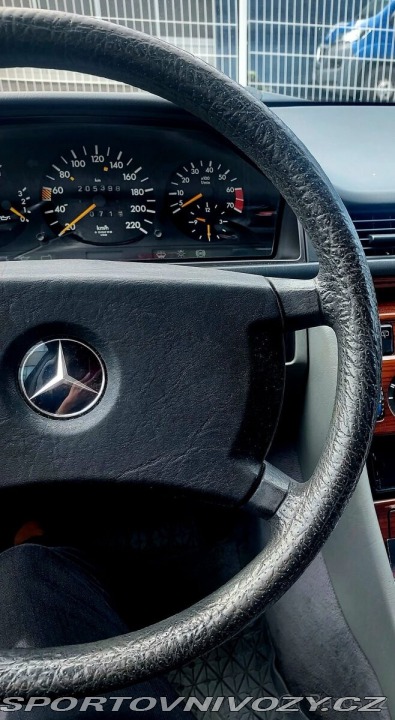 Mercedes-Benz S 2,0 S124 200TE 1990