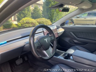 Tesla Model 3  2019