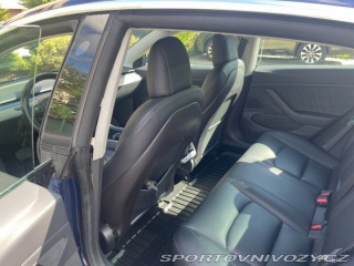 Tesla Model 3  2019