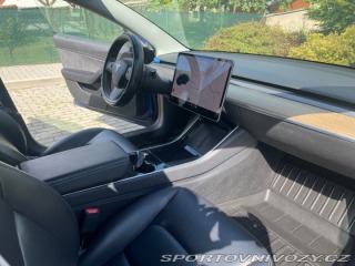 Tesla Model 3  2019