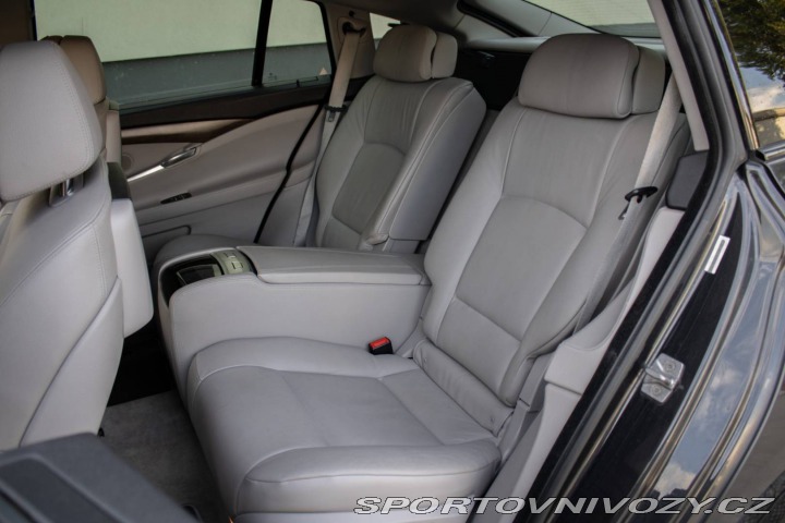BMW 5 GT  535d xDrive / 220kW / 2011