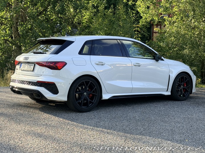 Audi RS3  2024