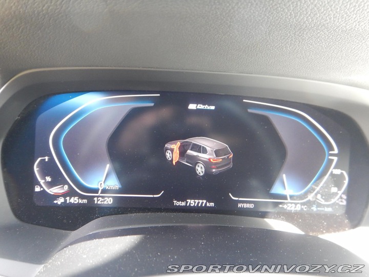 BMW X5 xDrive45e, ČR, 1. MAJ. 2021