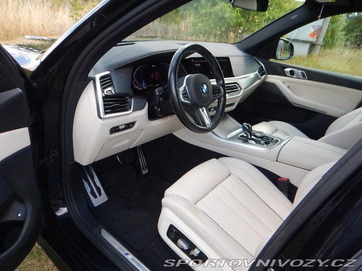 BMW X5 xDrive45e, ČR, 1. MAJ. 2021